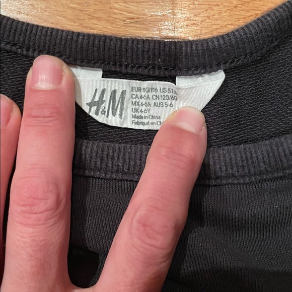 Girls Black Dress with Fuzzy Cat - Picture 4 of 4